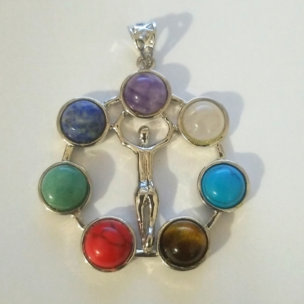 7 chakra healing pendant